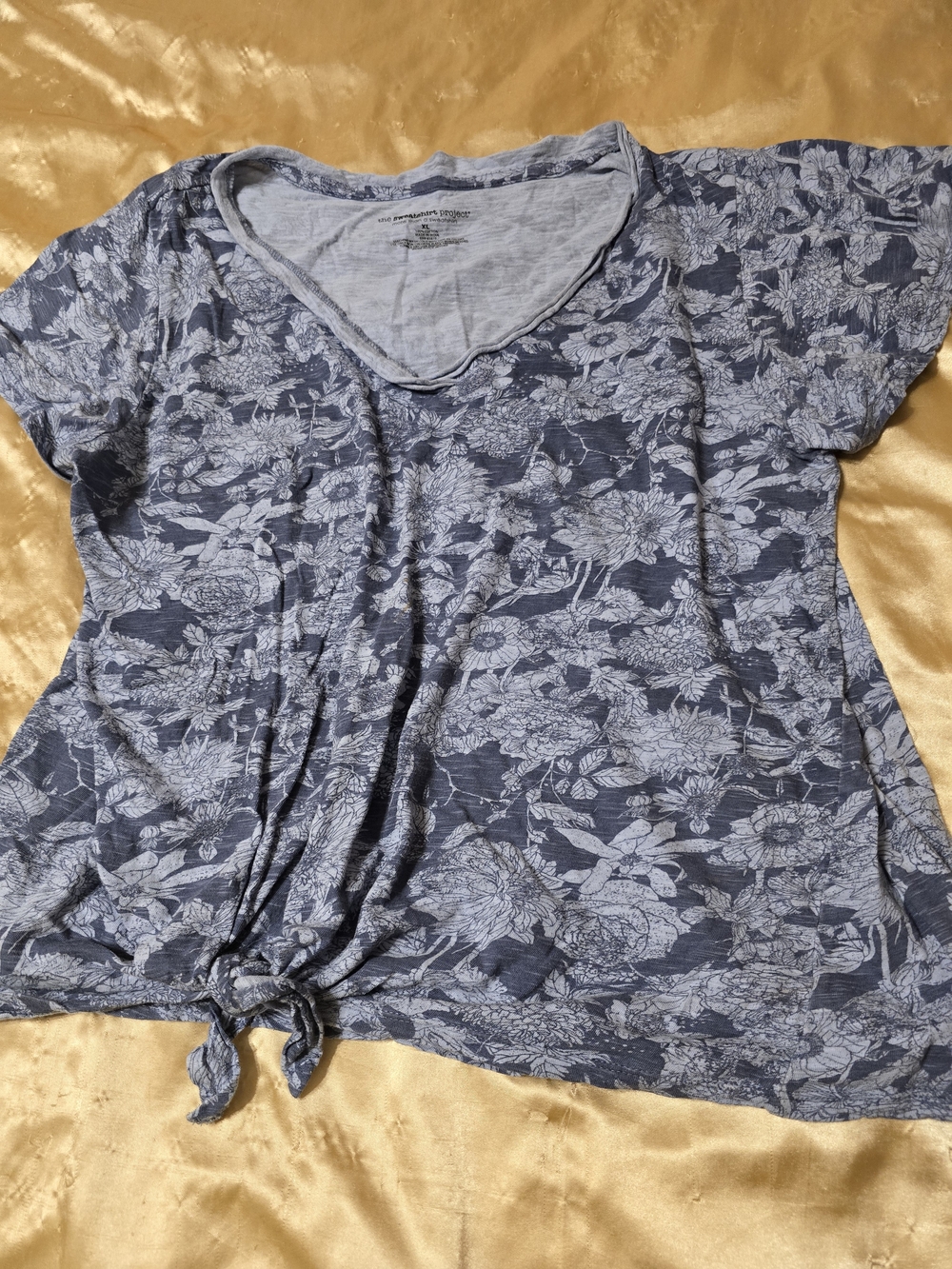 Women's Floral Short-Sleeve Tie-Front Tee in Blue